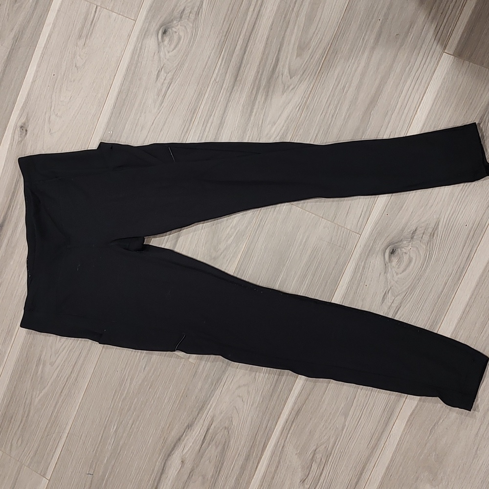 Black Lululemon leggings, size 8